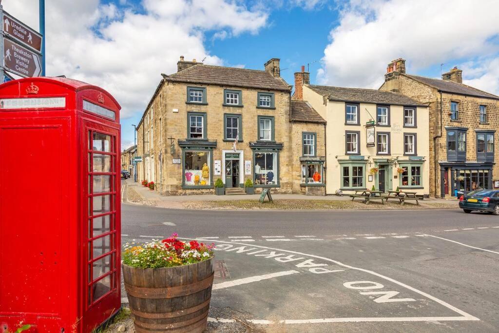 The Old Vet'S House Villa Masham Exterior photo